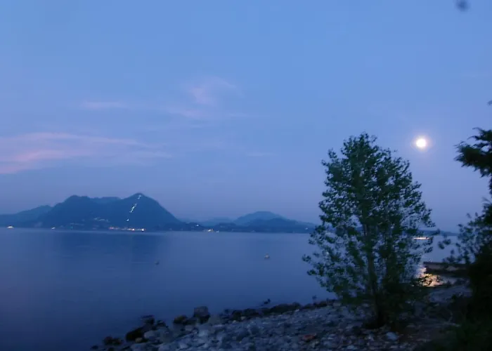 La Ca' Vegia Nyaraló Stresa